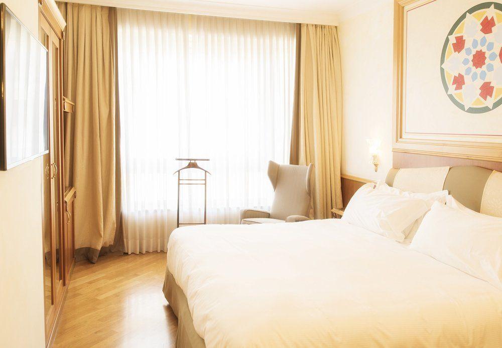 Renaissance Naples Hotel Mediterraneo Екстер'єр фото