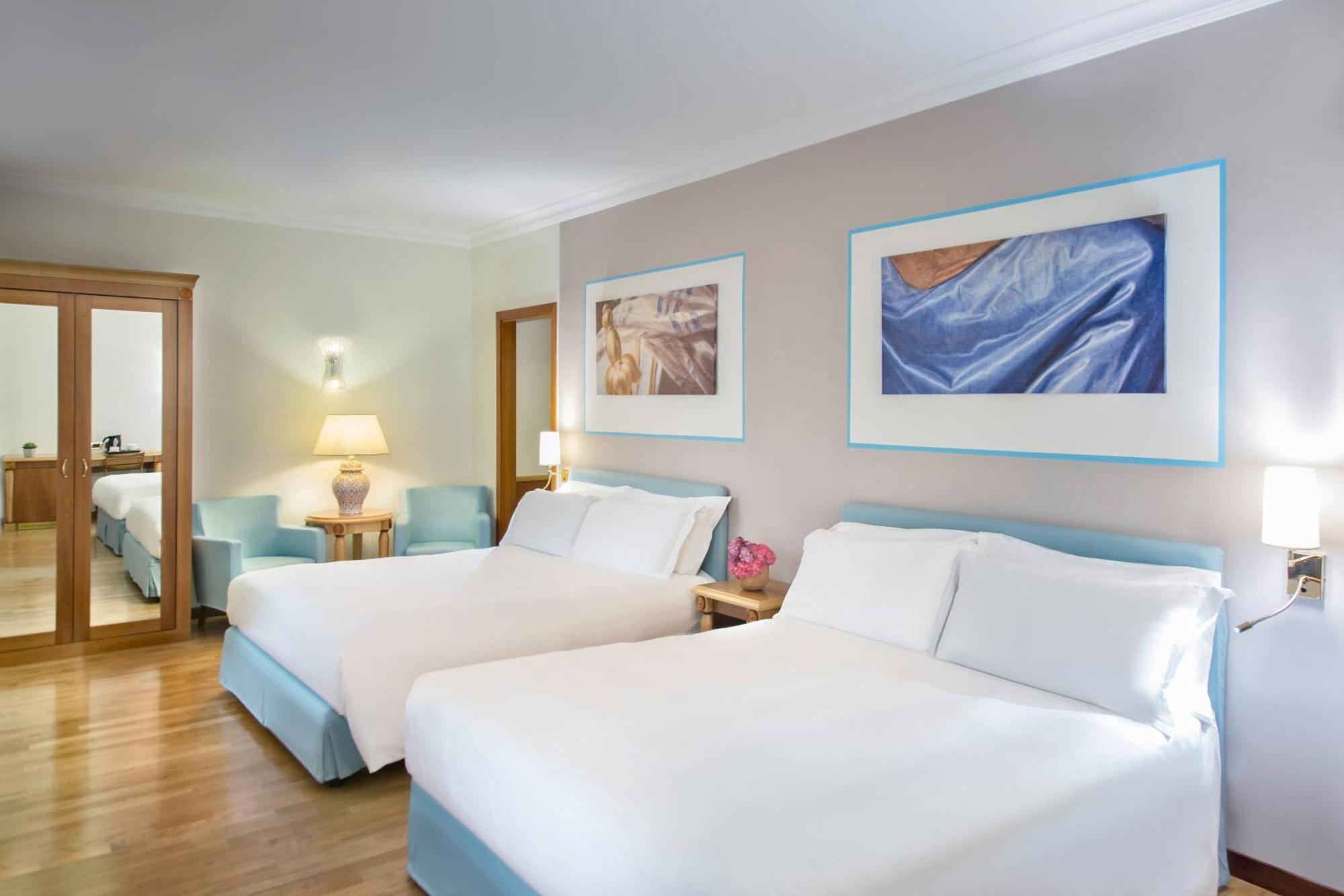 Renaissance Naples Hotel Mediterraneo Екстер'єр фото