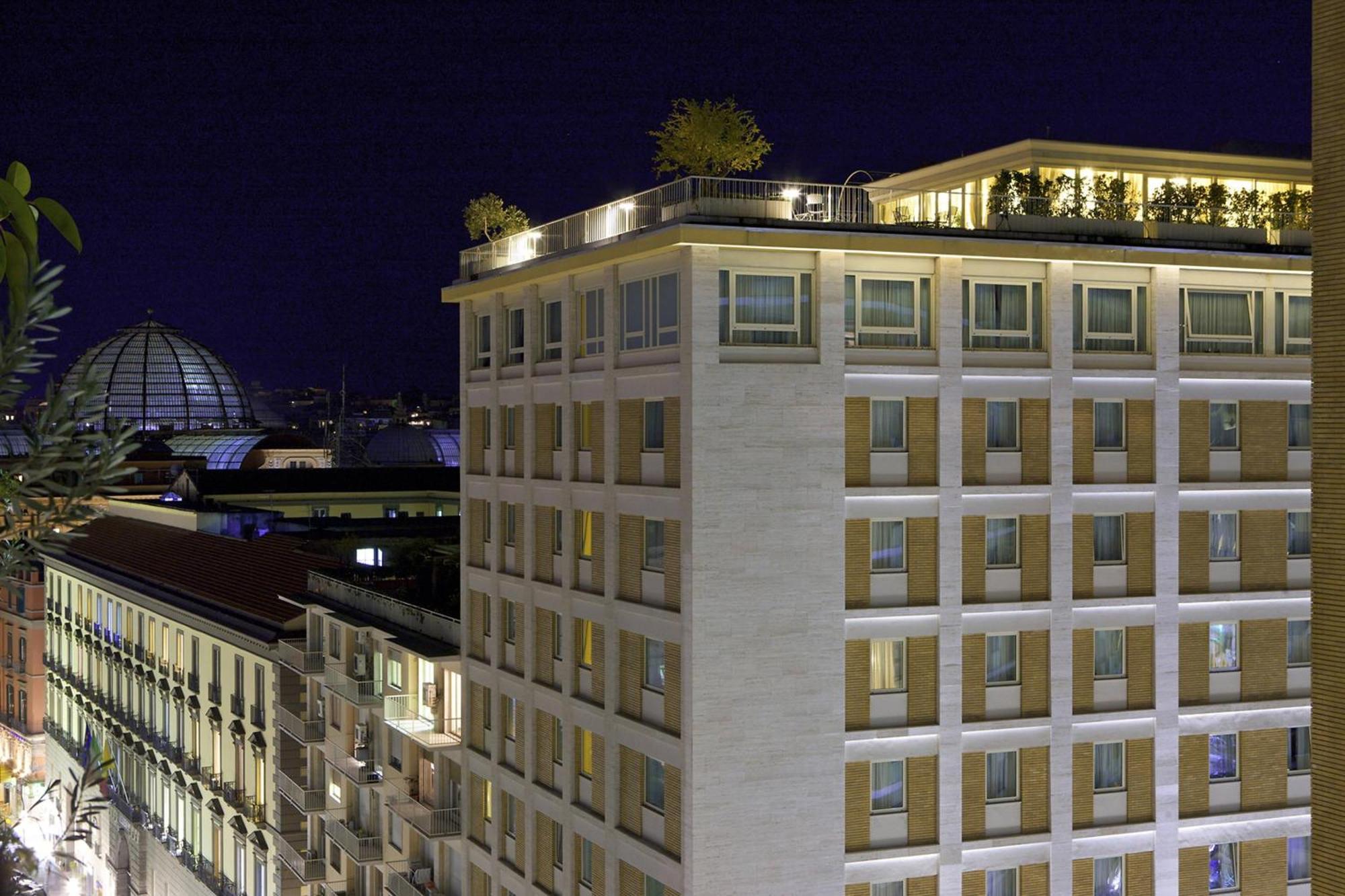 Renaissance Naples Hotel Mediterraneo Екстер'єр фото